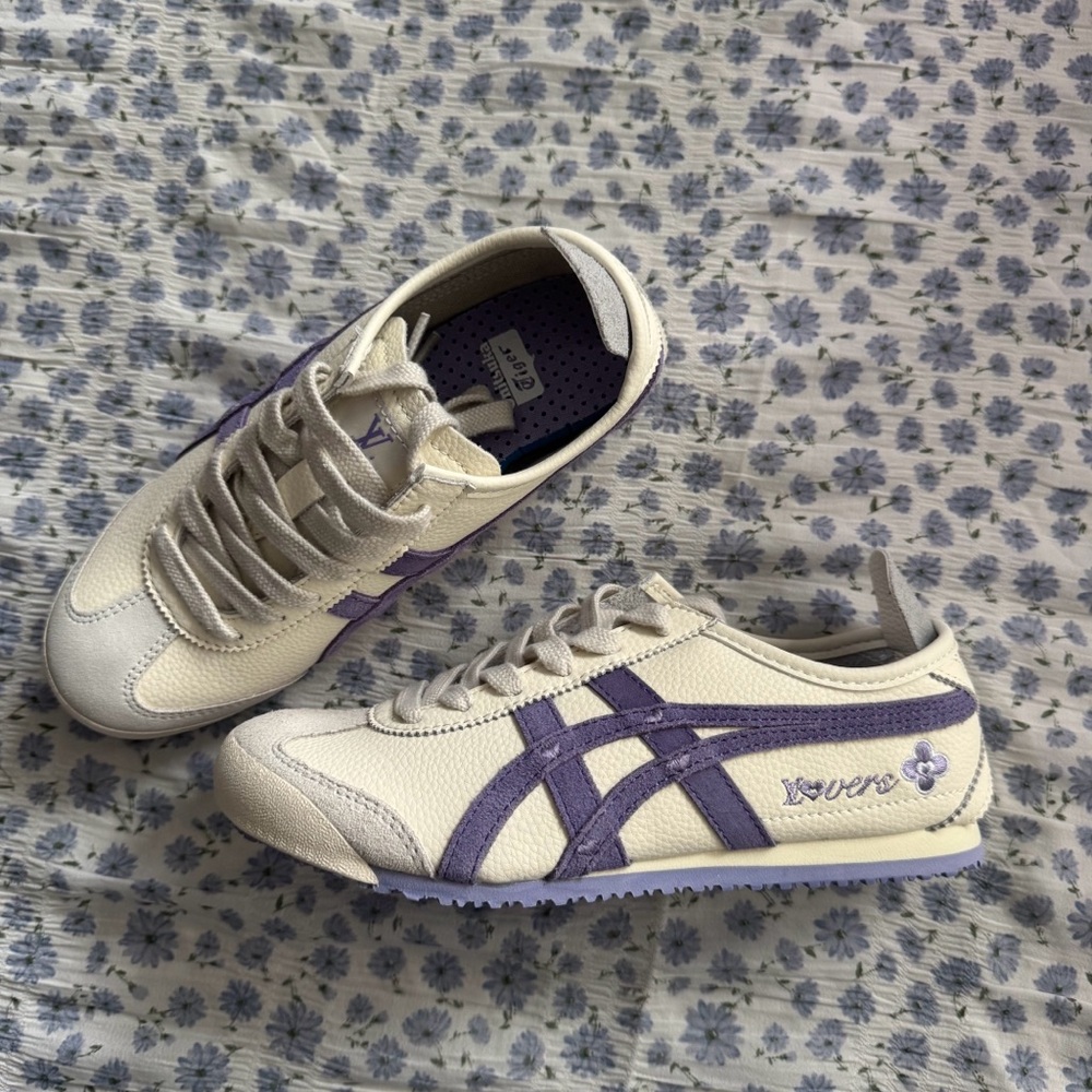 Onitsuka Tiger Mexico 66 LV Violet Sneakers